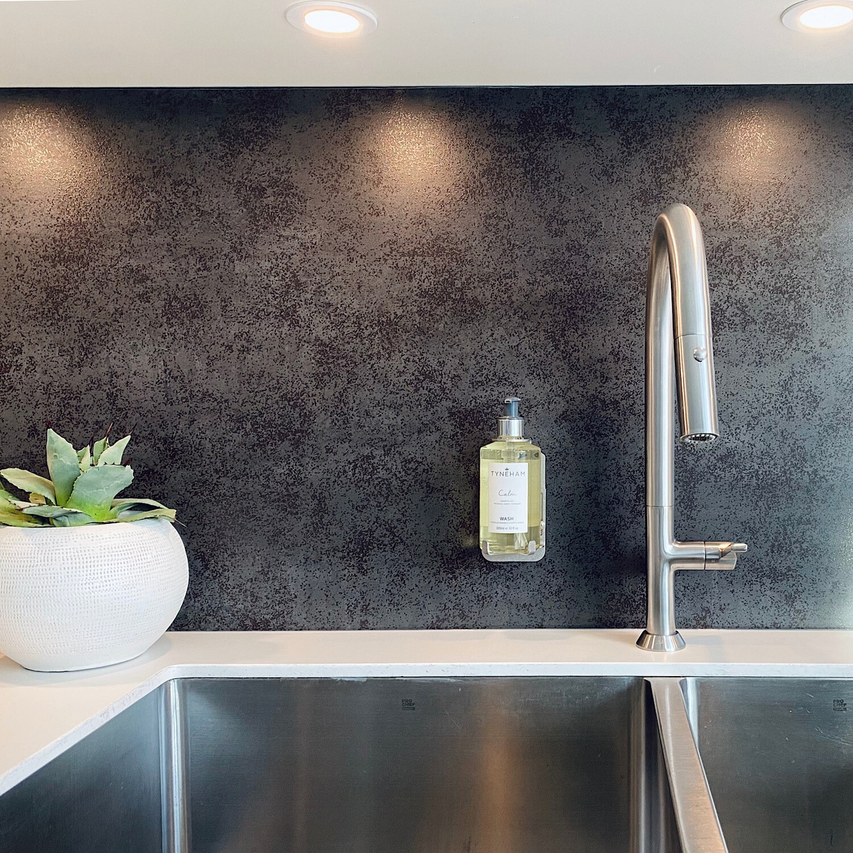 Calm Hand &amp; Body Wash