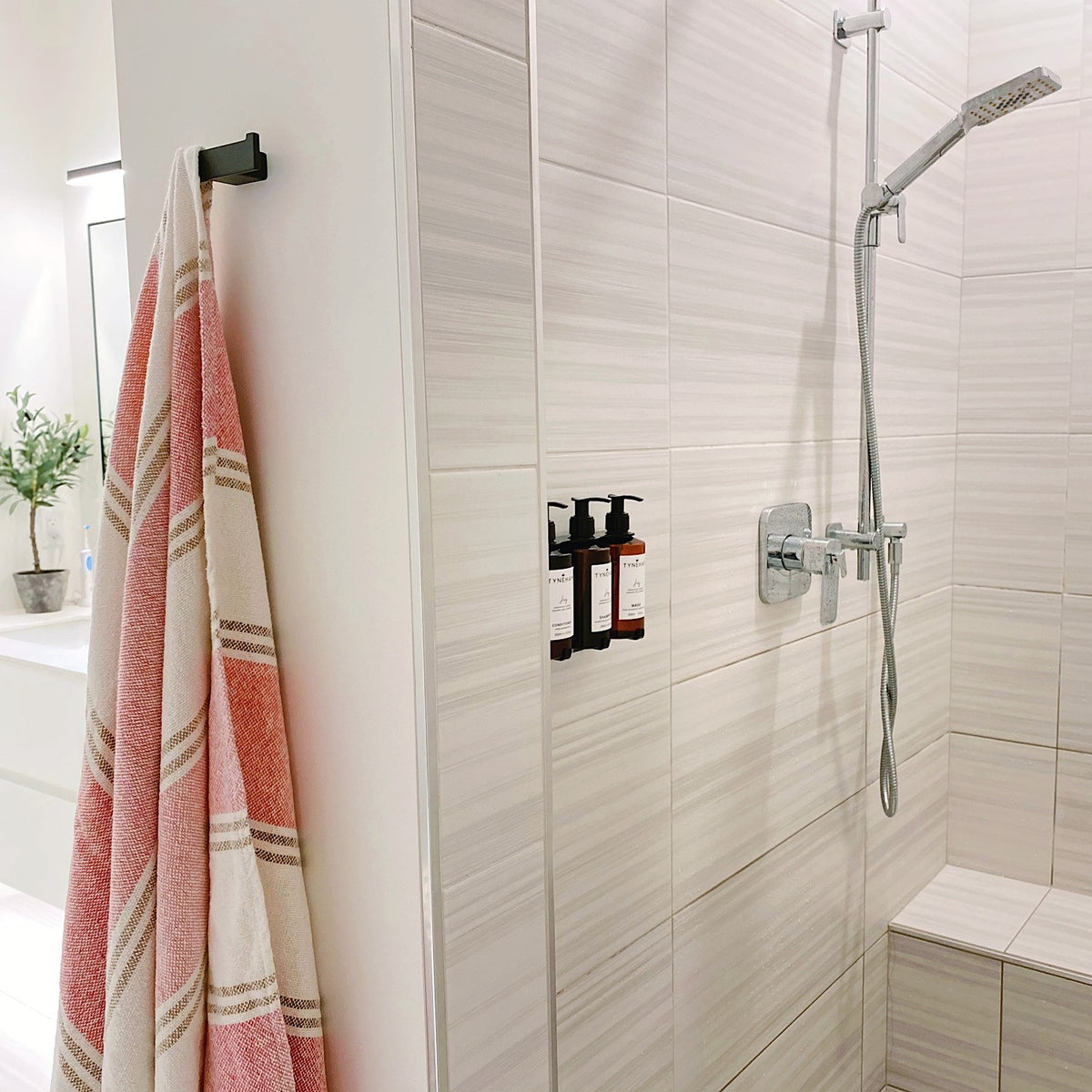 300ml Plastic Bottle &amp; Pump